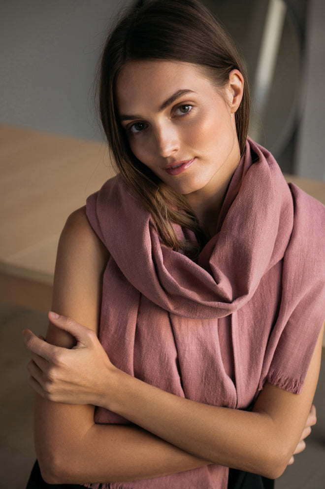 BIG SHADOW — Soft Linen Scarf Wrap — Dusty rose#Color_Dusty rose