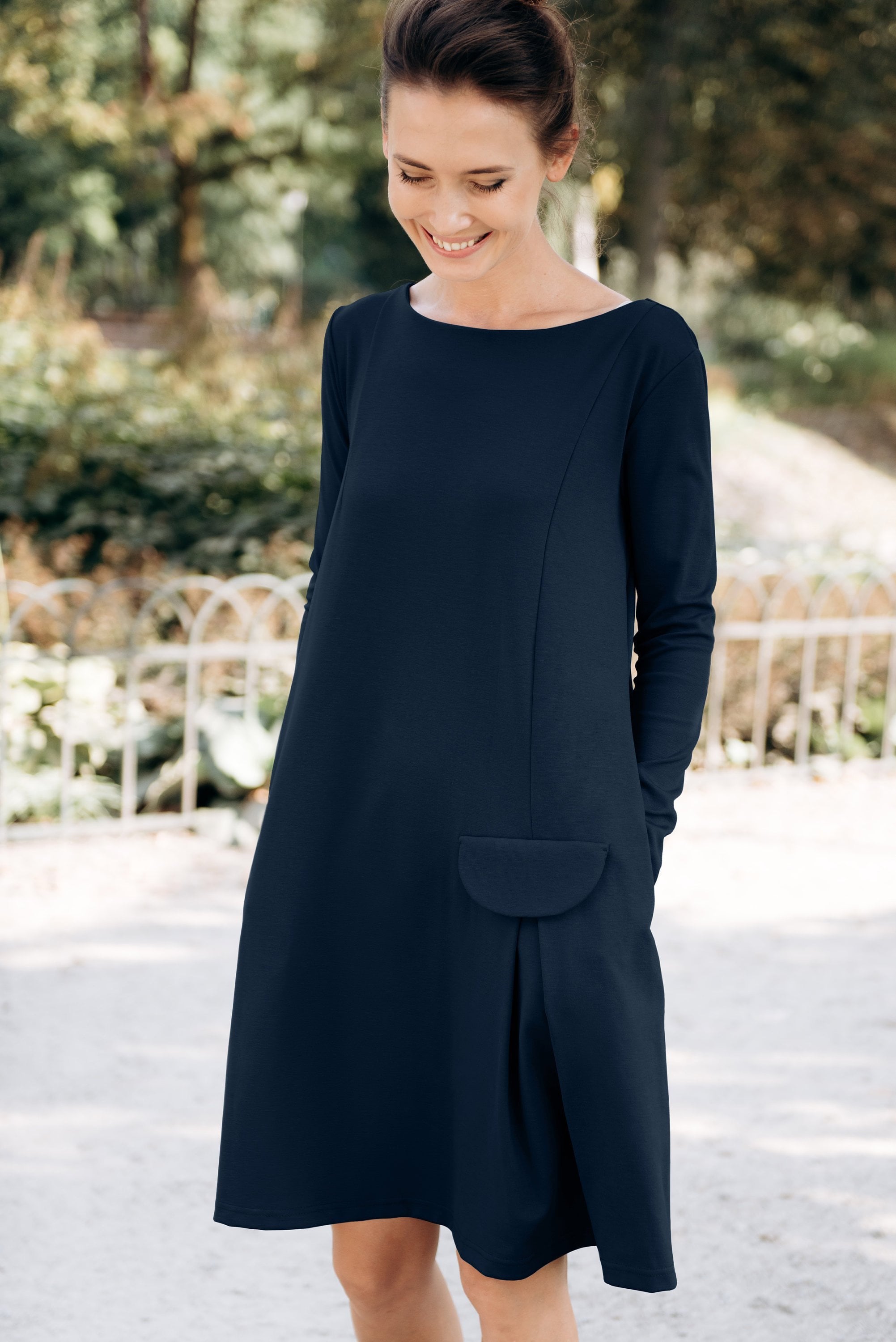 LOVELY — itališko Punto Milano trikotažo suknelė, juoda