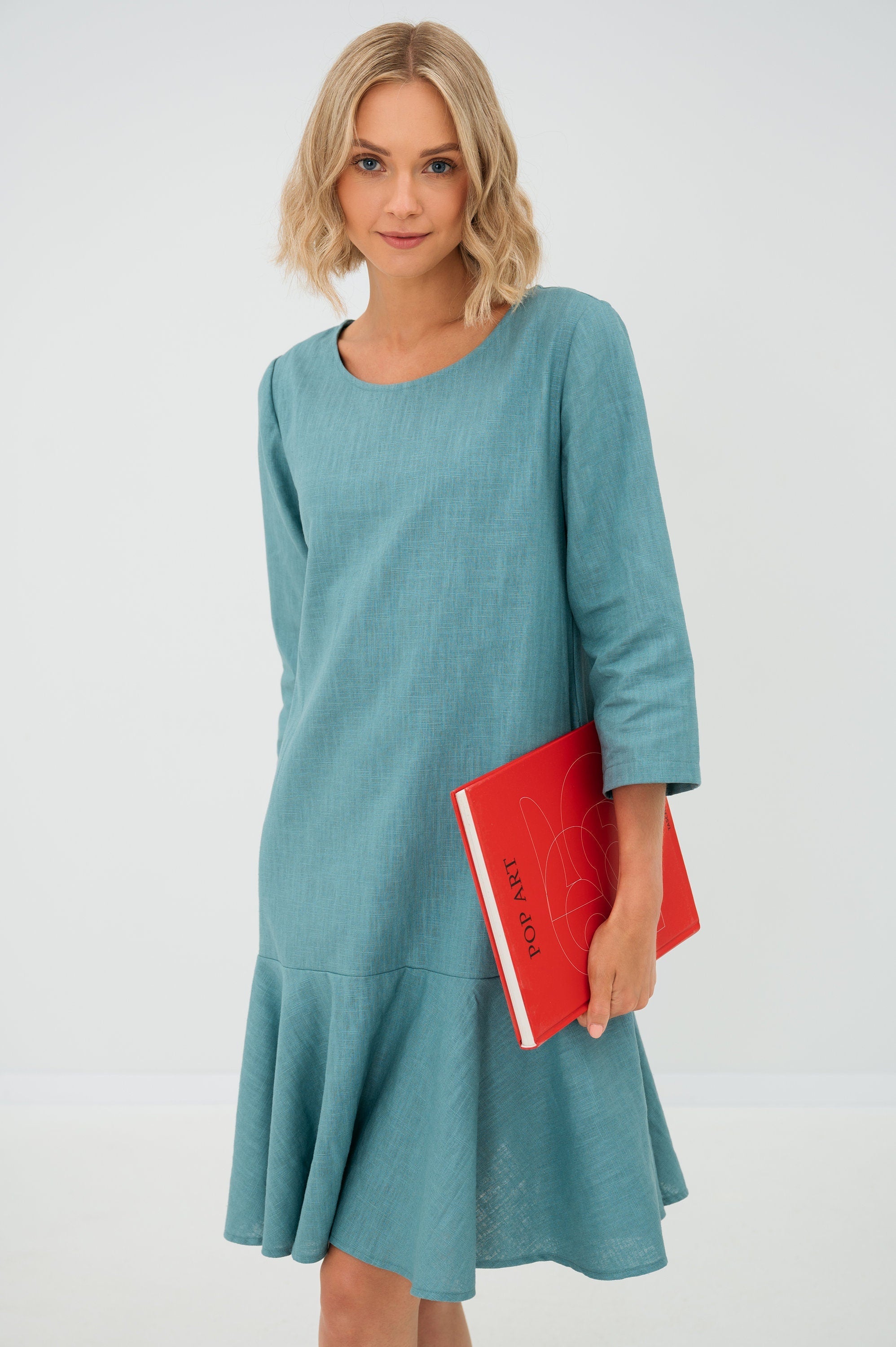 NORA — Stonewashed-Leinenkleid mit Volant-Saum